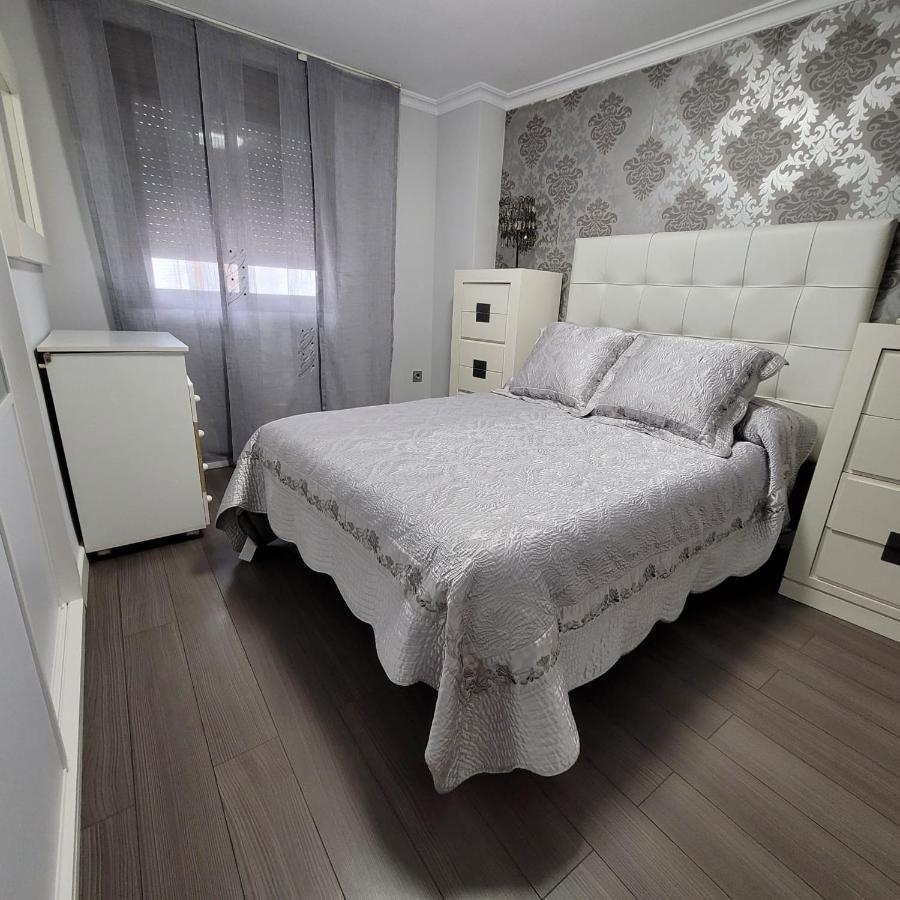 Matilla Place- garaje incluido céntrico y bonito apartamento Baeza Esterno foto